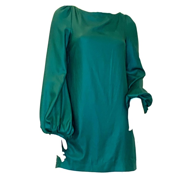 emerald green bell sleeve dress